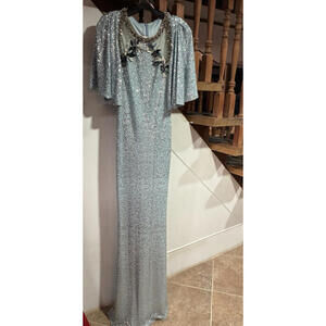$2200 Badgley Mischka Dolman Sleeve Light Blue Gown Embellished Sequin sz S